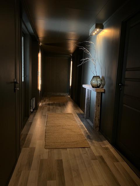 [background image] image of concert venue