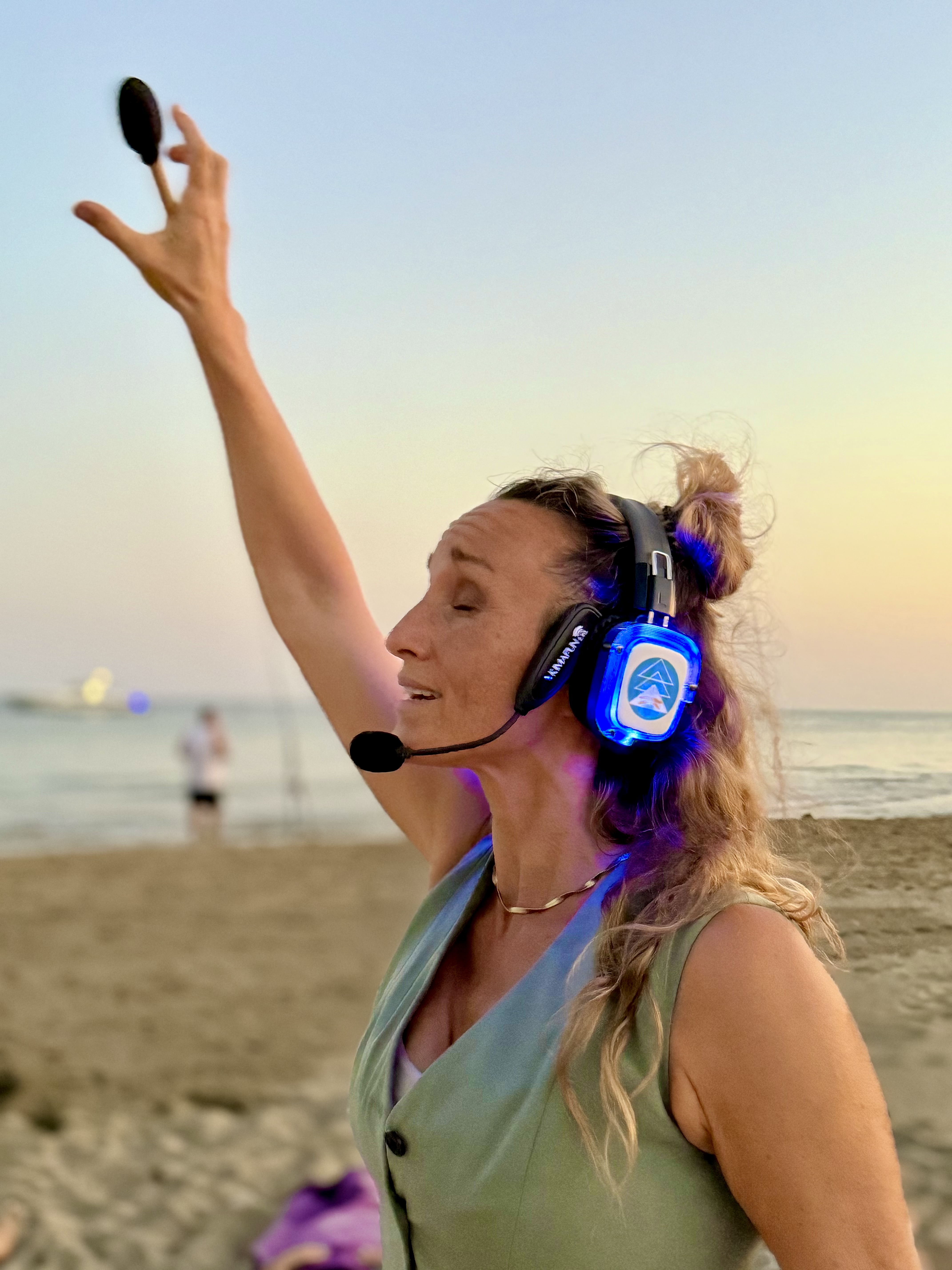 [background image] image of concert venue