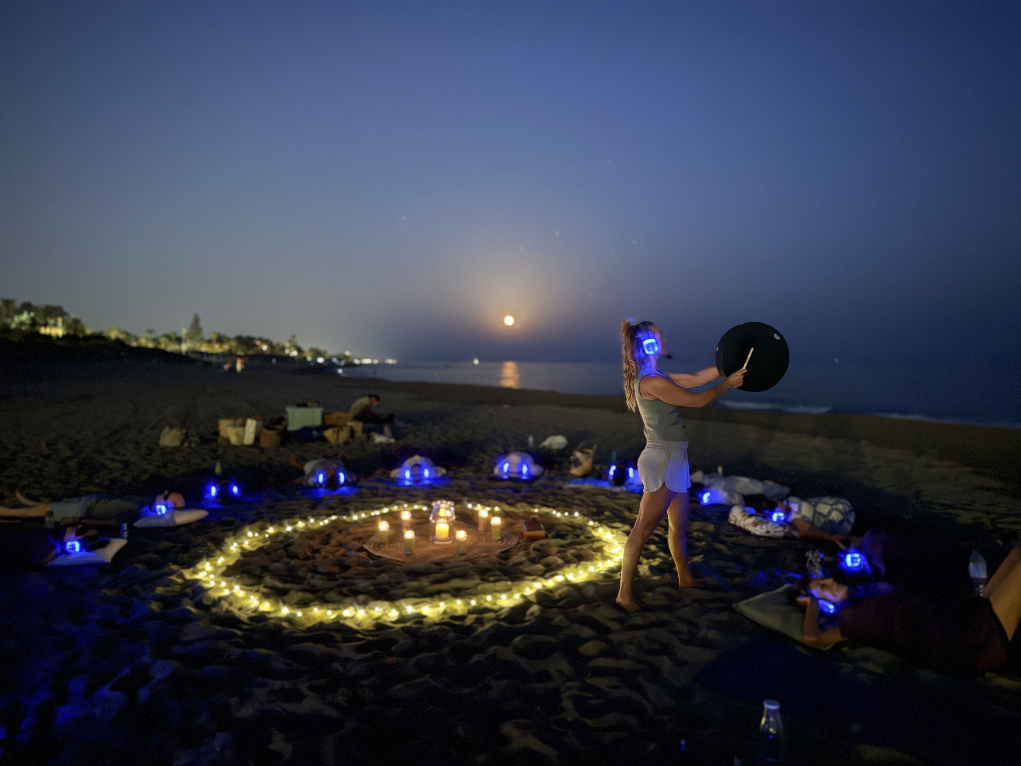 [background image] image of concert venue