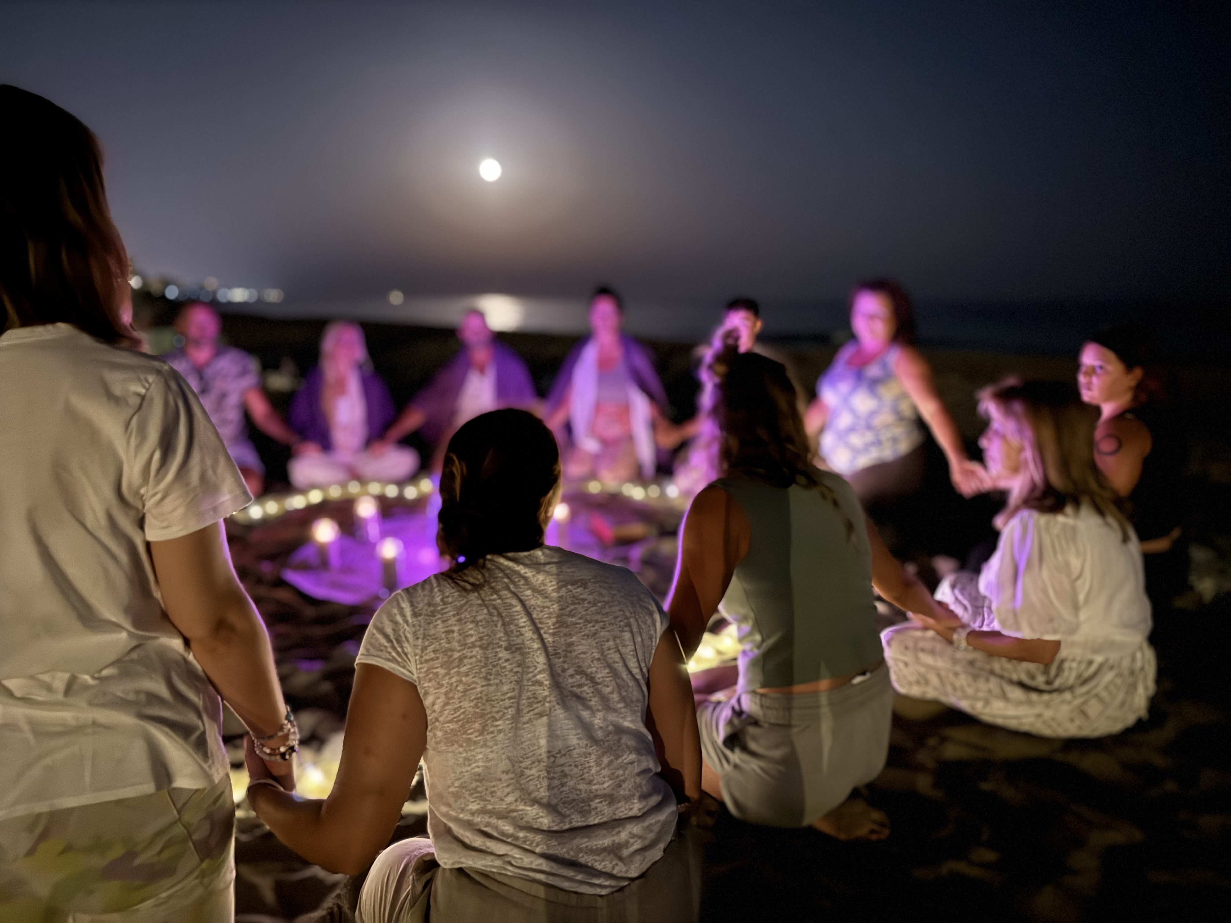 [background image] image of concert venue