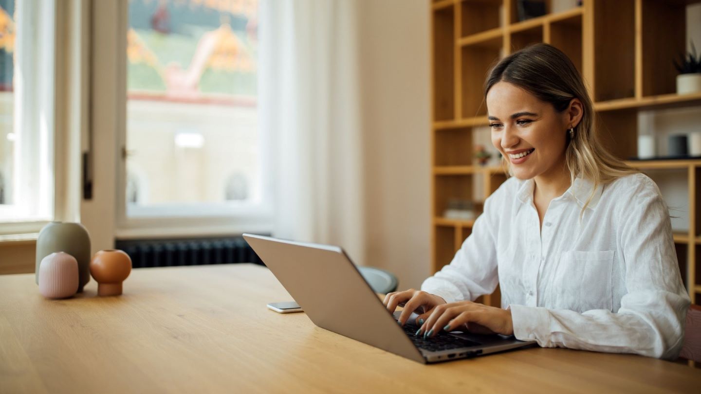 AI transcription for meetings & home office