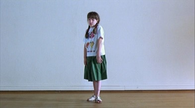 Spotlight: Jürgen Jürges (DOP, b.1940) 

Stills from the film ”Code Unknown” (2000).