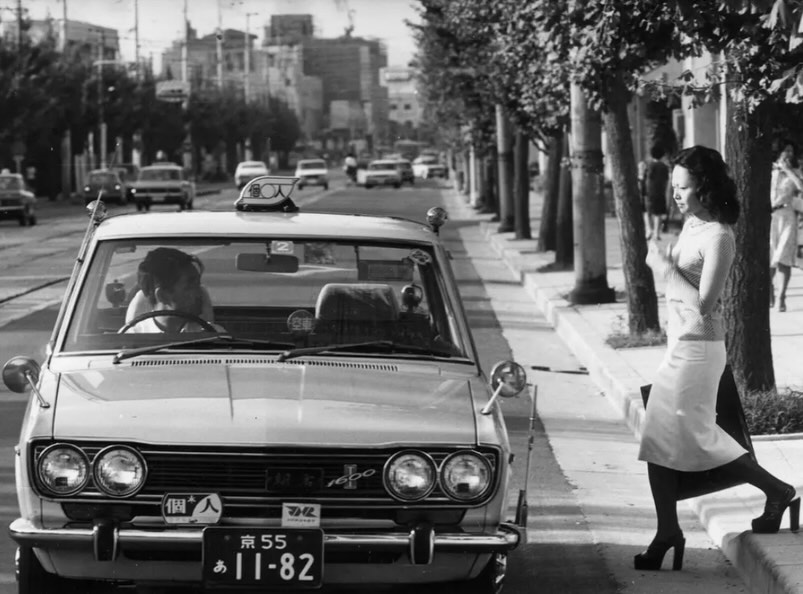 Spotlight: Kai Fusayoshi (b. 1949, ōita)
@kaifusayoshi 

Kai is a well known kyoto based photographer capturing the city and its people 
https://kaifusayoshi.com

Work we admire, not affiliated.