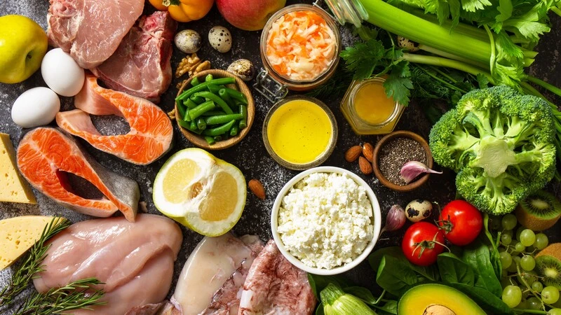 Macronutriments : protéines, glucides, lipides.