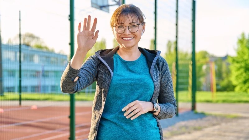 Femme qui bouge à son rythme