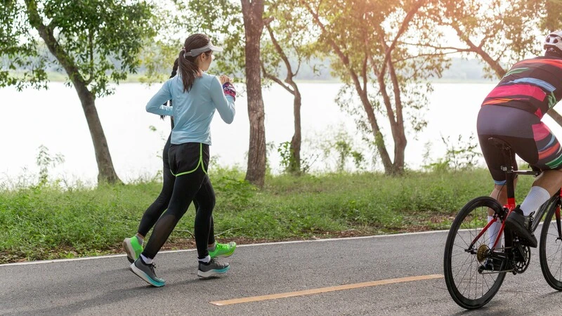 Quel sport choisir ? Marche, course, vélo, natation...