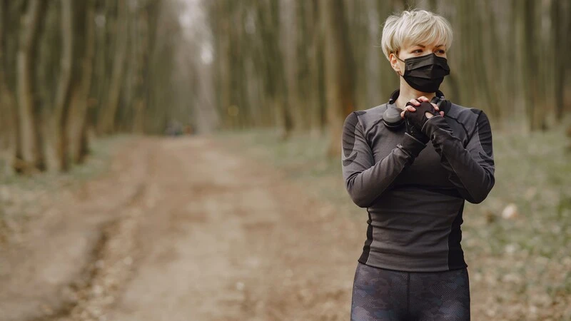 Femme malade qui fait du sport