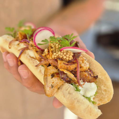 Vegetarisches Gyros-Sandwich vom Grill 