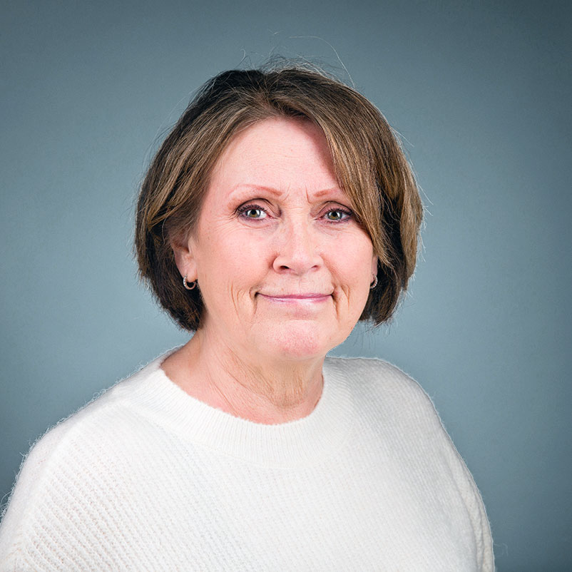 image of students collaborating on a project (for a edtech)