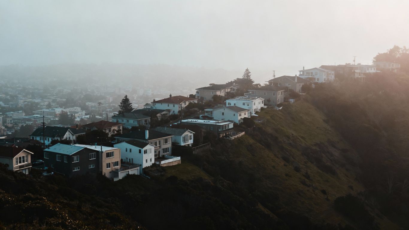 Victoria cityscape with houses and a gentle downward slope.