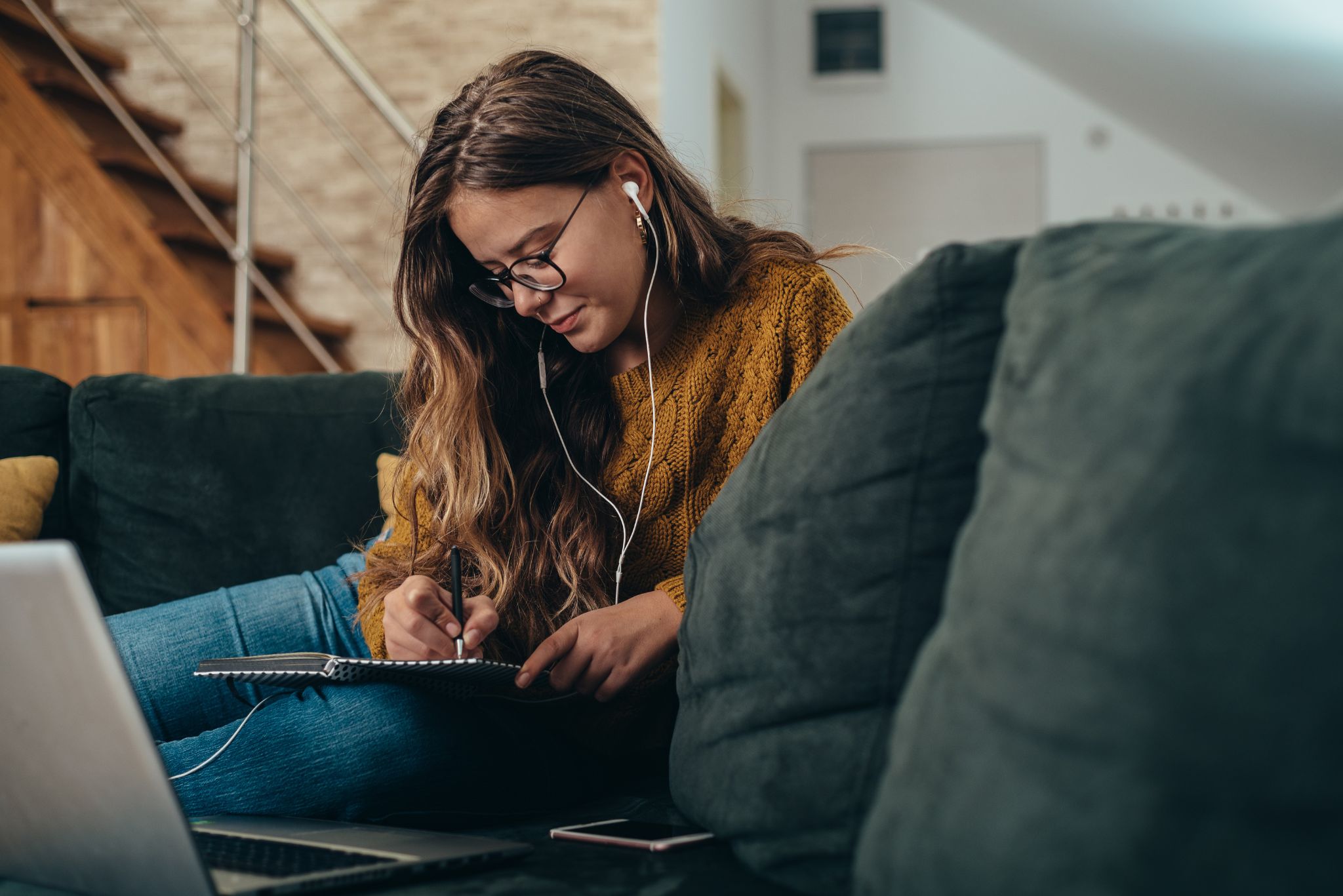 Top Study Tips to Succeed in Your Business Degree