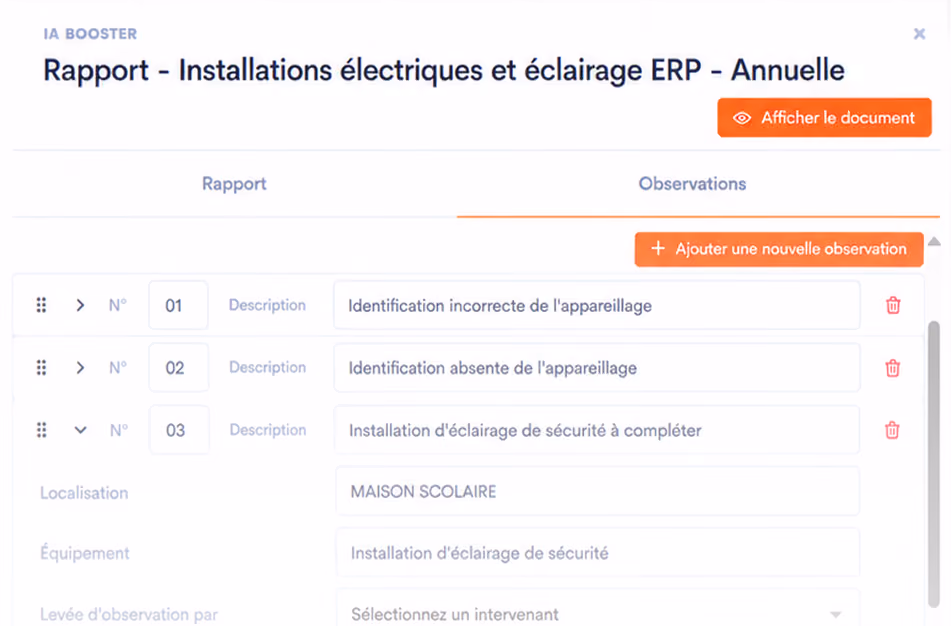 Capture d'écran d'un rapport annuel d'installations électriques et éclairage ERP, montrant un tableau avec des observations détaillées, dont des descriptions d'identification incorrecte ou absente d'appareillage et l'installation d'éclairage de sécurité à compléter dans une maison scolaire, avec options pour ajouter ou supprimer des observations.
