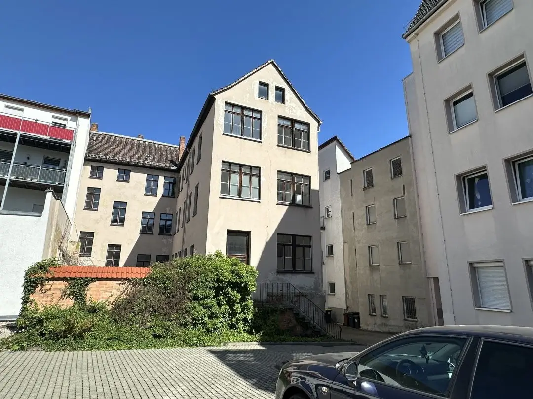 Rückwärtige Ansicht