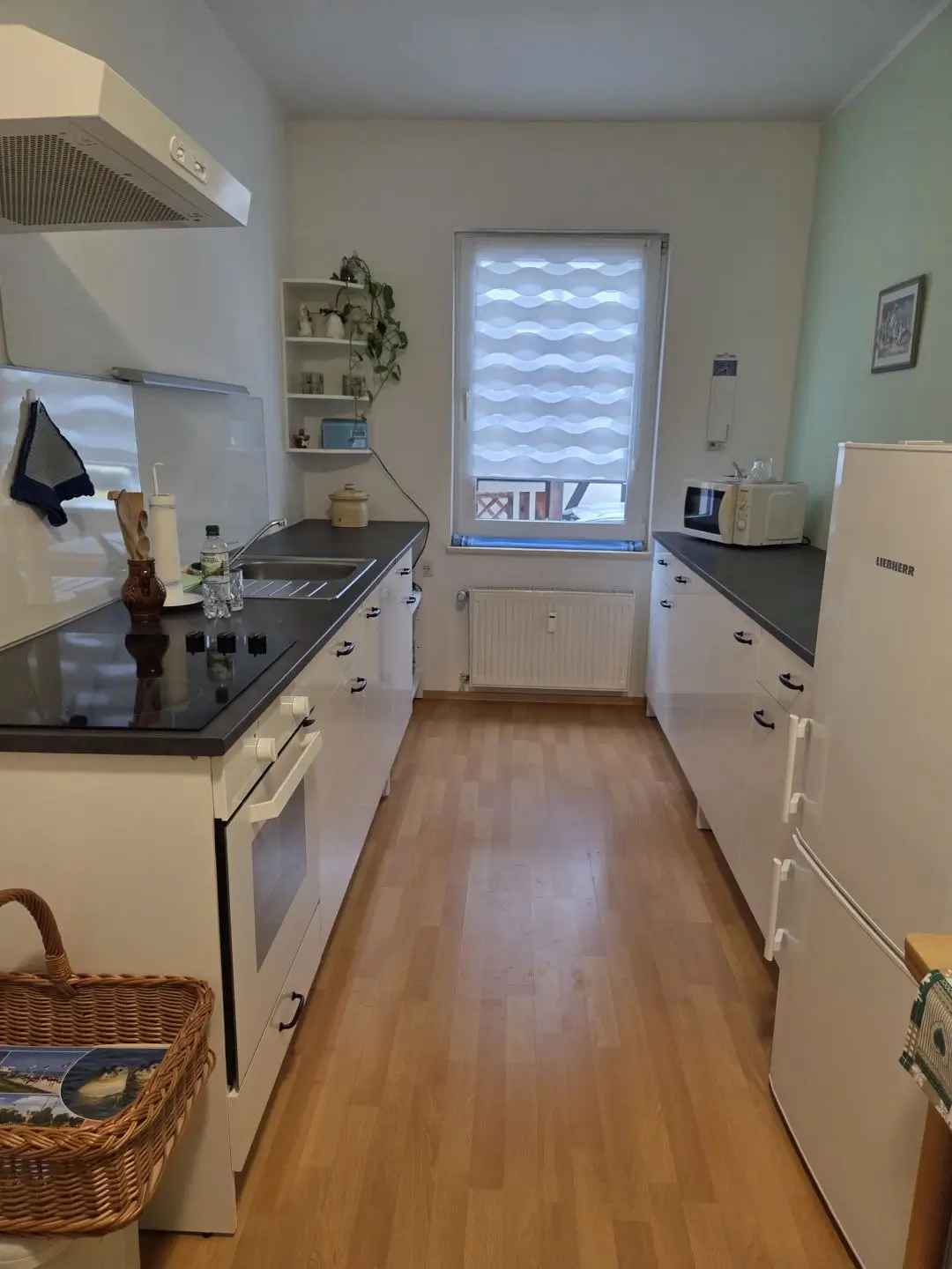 Wohnen im Altbau - 2 RW mit kleinem Balkon und Einbauküche