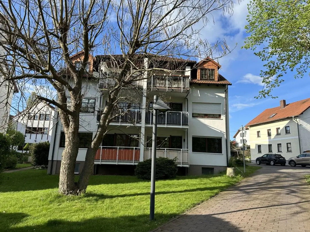 Dörfliche Idylle in Stadtnähe -  2 RW mit Balkon und Stellplatz