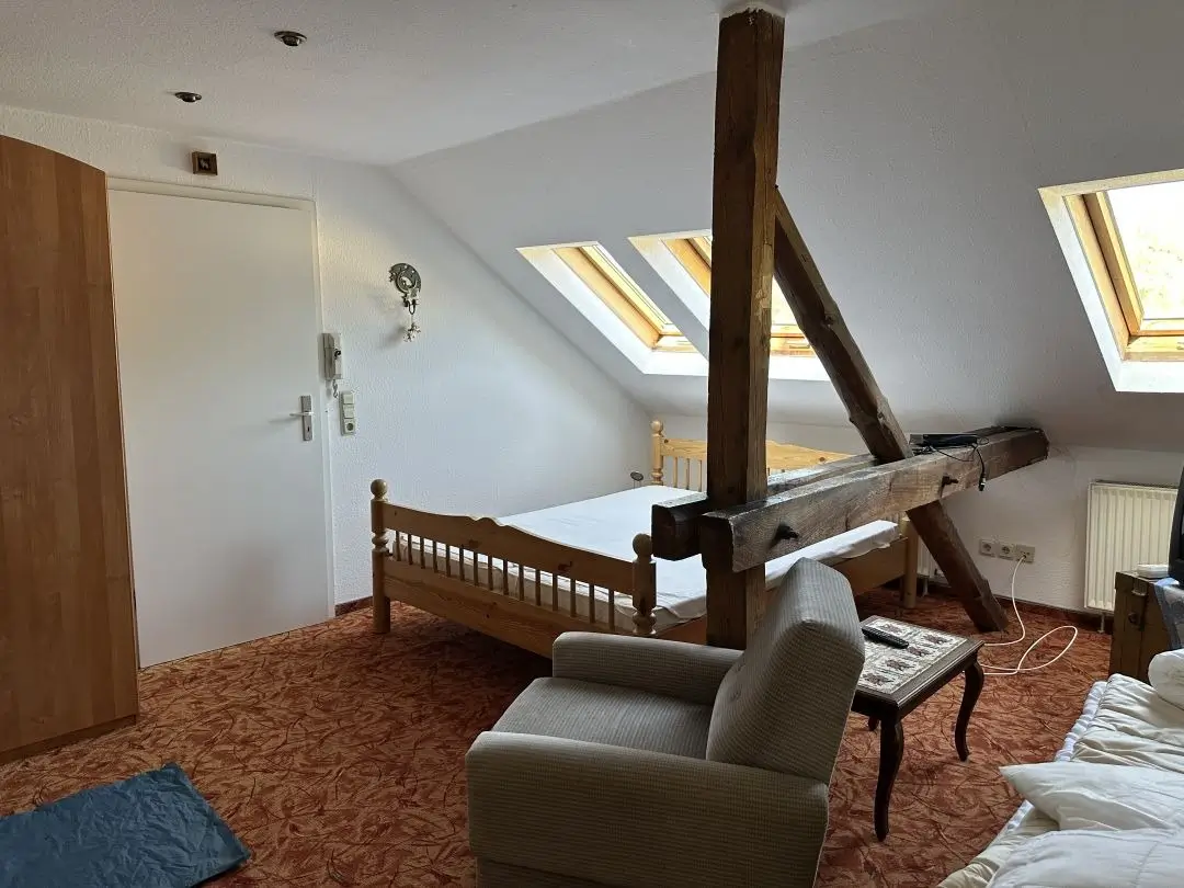 Schlafzimmer DG