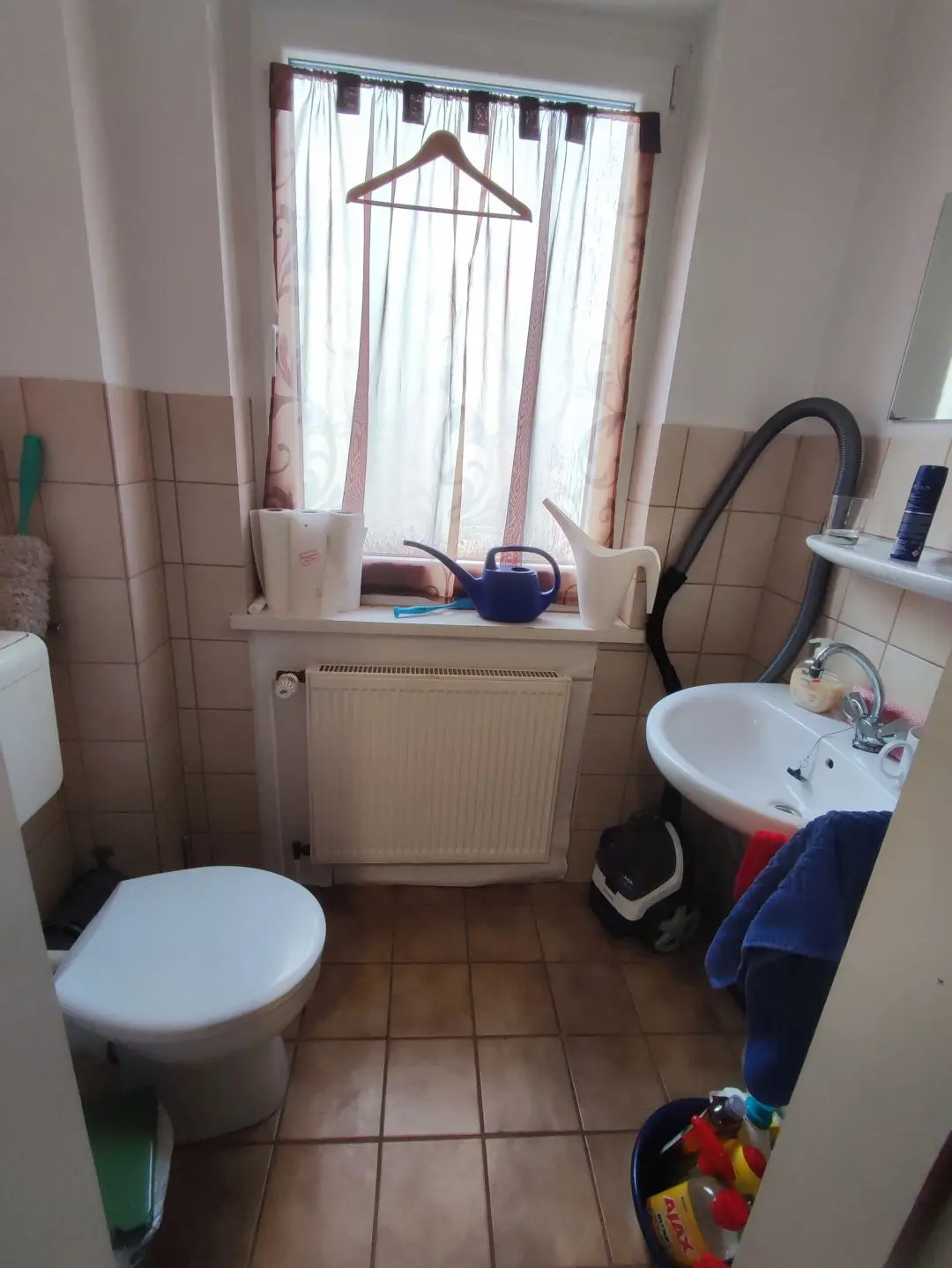 WC EG