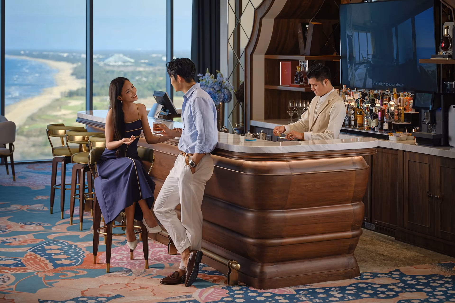 Sky Bar for a relaxed setting