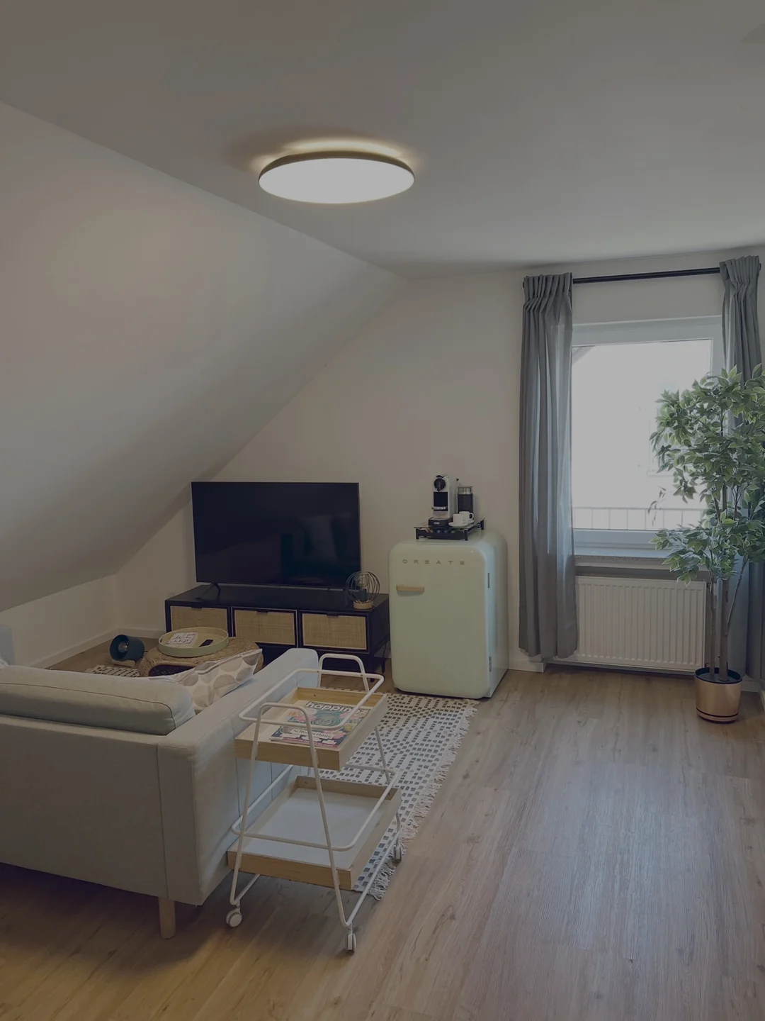 Küche, Wohnbereich | Smart-TV · Nespresso · Couch