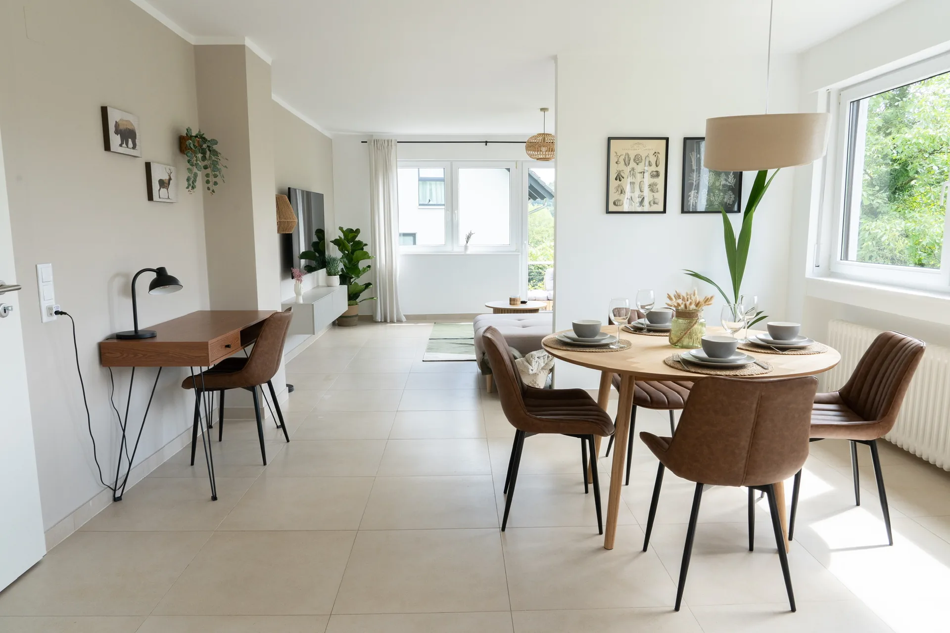 Küche, Esszimmer | Esstisch · Arbeitsplatz · Küche · Nespresso