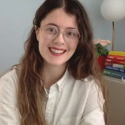 Happy UX Designer - UXPEERS