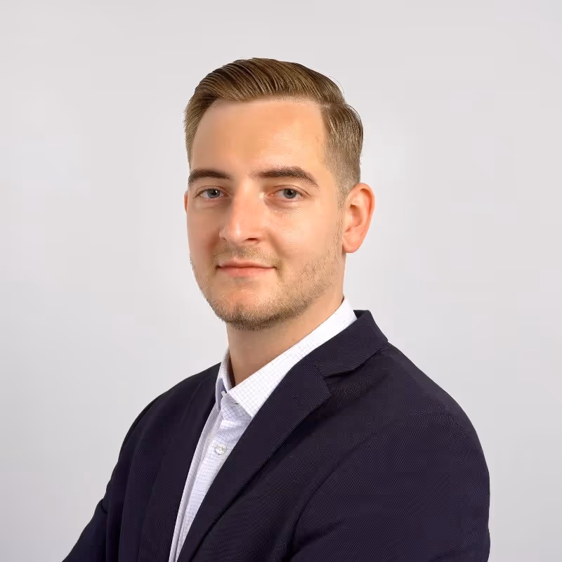 Simon Fechtig | Junior Analyst @ MIND