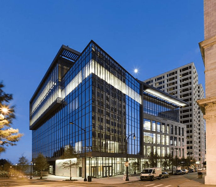 Fire-resistant curtain wall system enhancing workplace safety