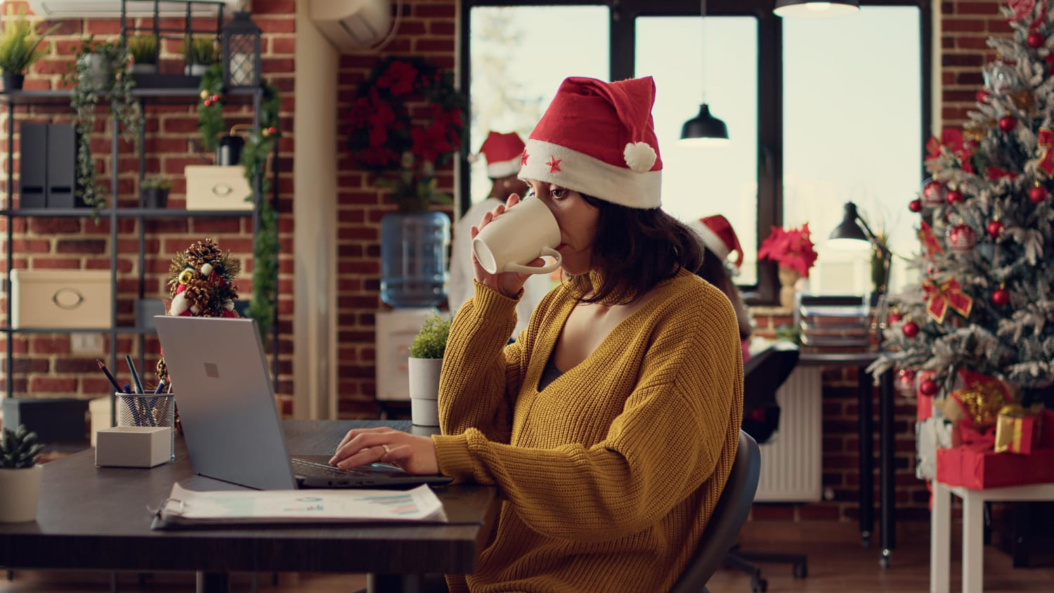 Cesta de Natal: como funciona e como um cartão de benefícios pode ser a solução