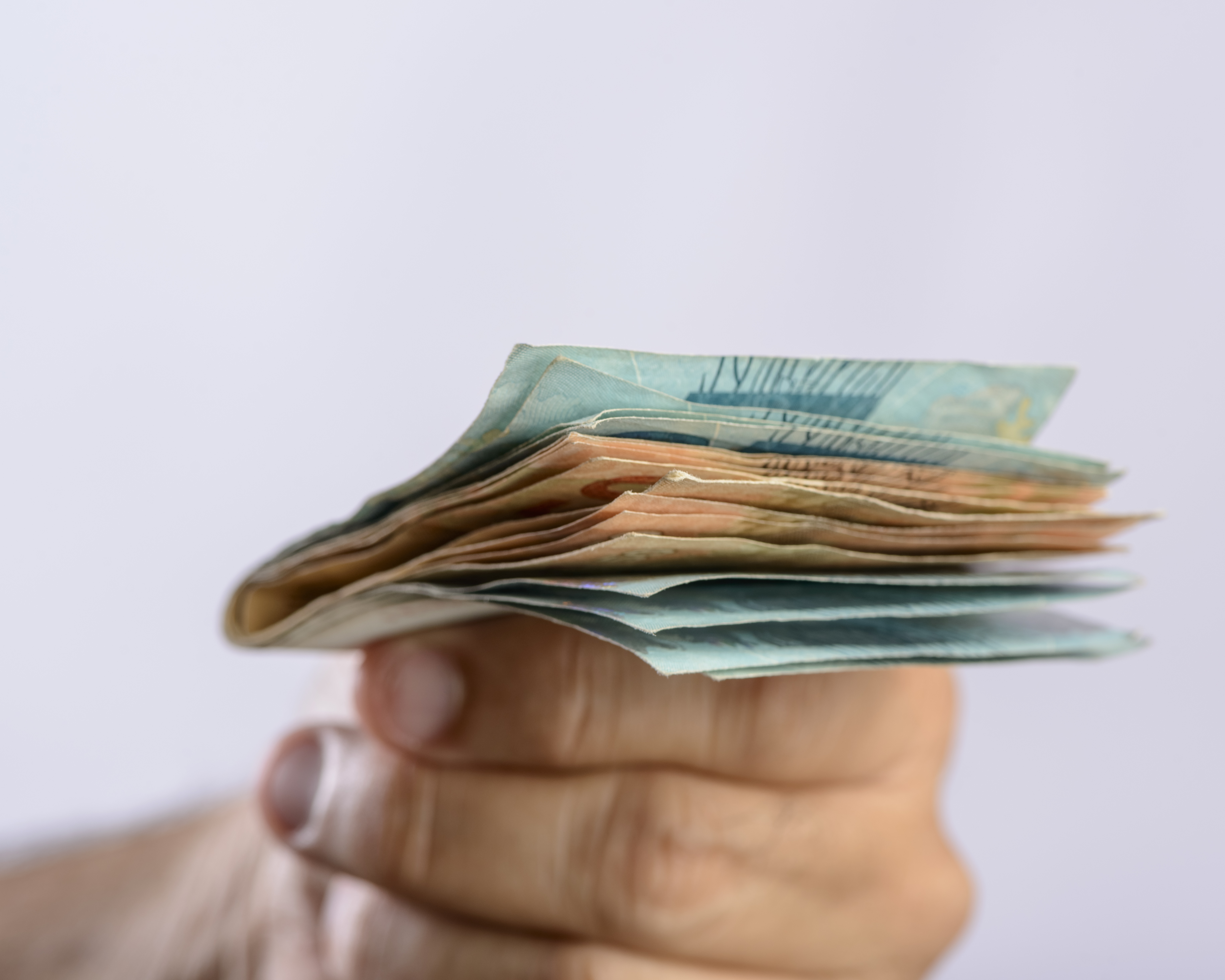 Motivos para mudar de emprego: salário ainda é o principal?