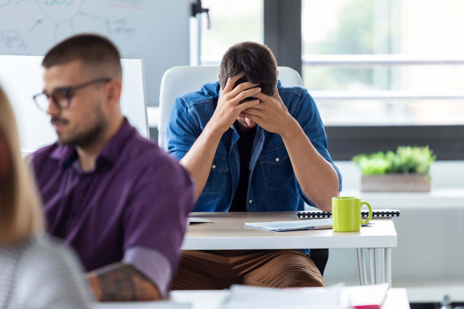 Síndrome do impostor no trabalho: sinais e formas de apoio do RH