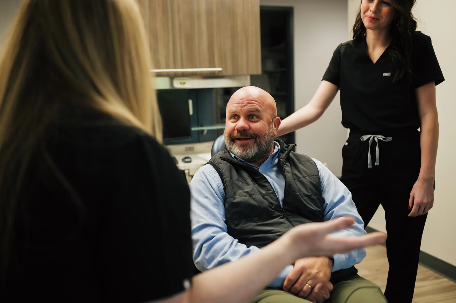 Repairing a chipped tooth with a tooth filling at Family Dentistry, Inc