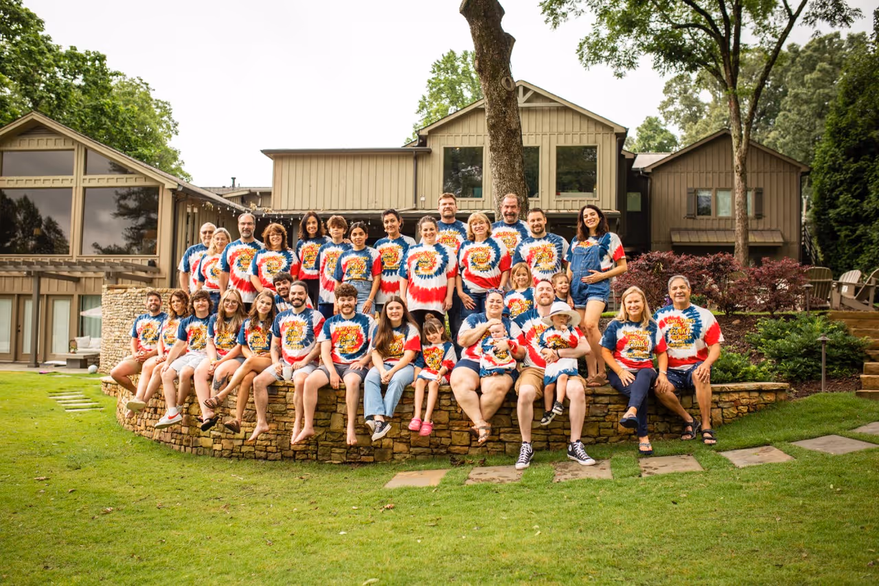 Photo of Phillips family reunion at Ark on Lake Lanier family reunion venue