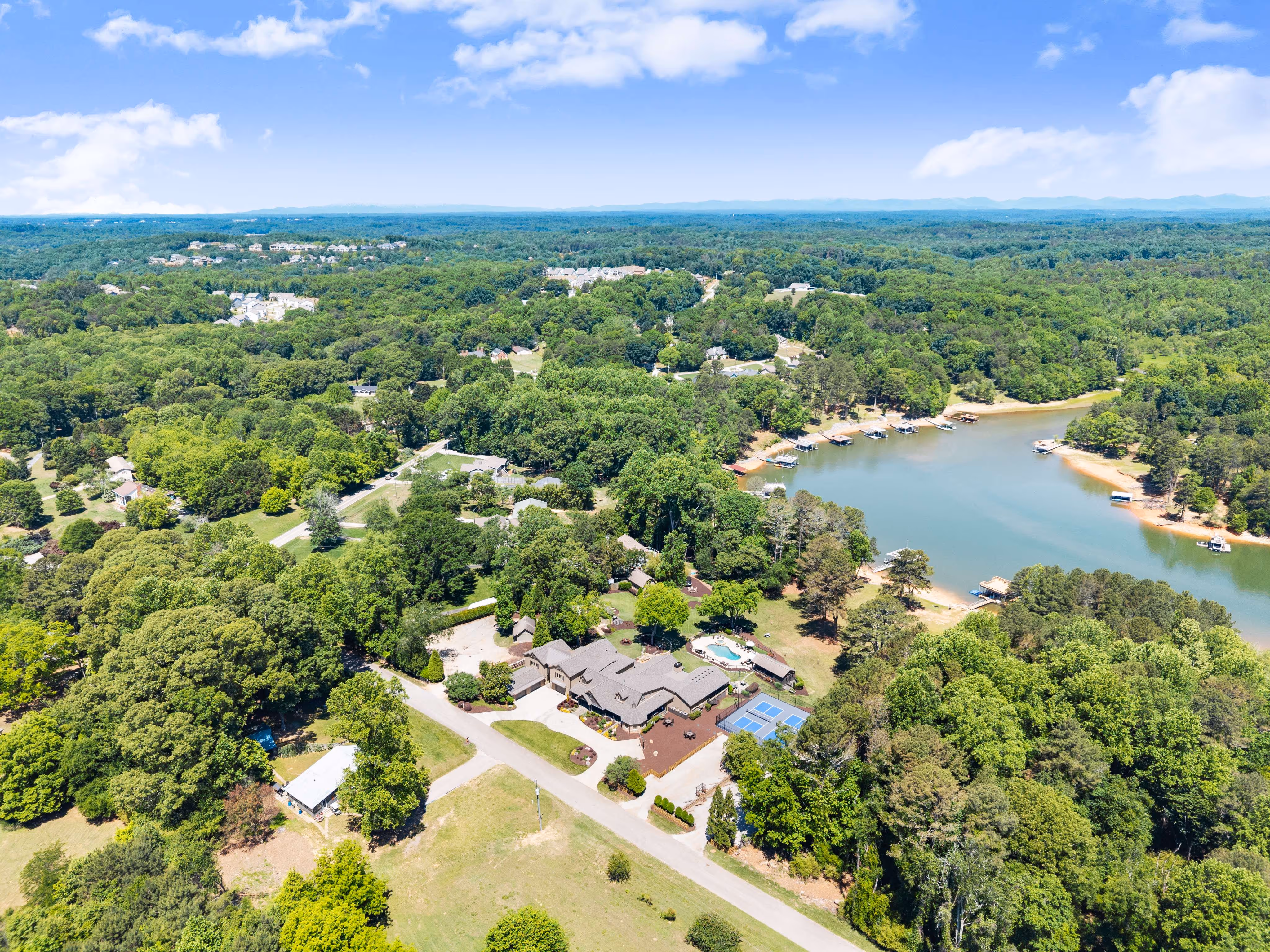 Overhead property photo of Ark on Lake Lanier