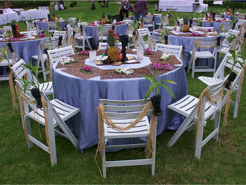 Table Setting for Outdoor Event
