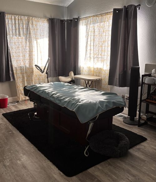 image of comfortable interior (for a salons & spa)