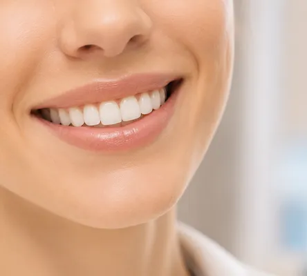 Naturalny wygląd - Implantologia w Only Smile