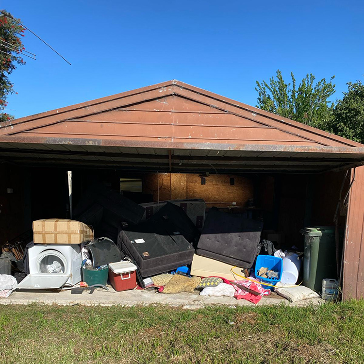Garage Clear Out Service by Canberra Rubbish Service 