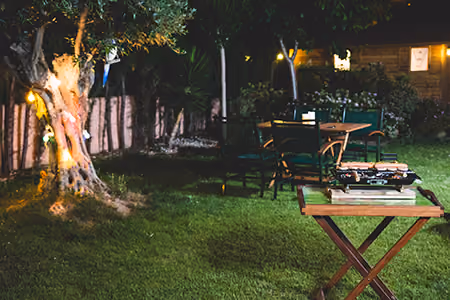 Backyard BBQ Place