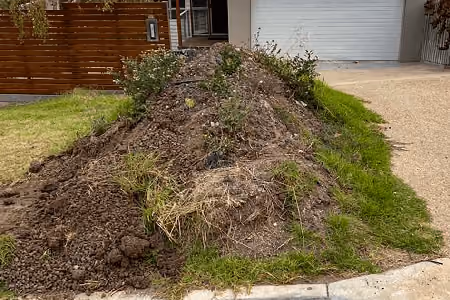 Backyard Soil Rubbish Removal