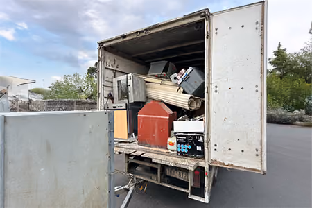 Hoarder Cleanup loaded on Truck