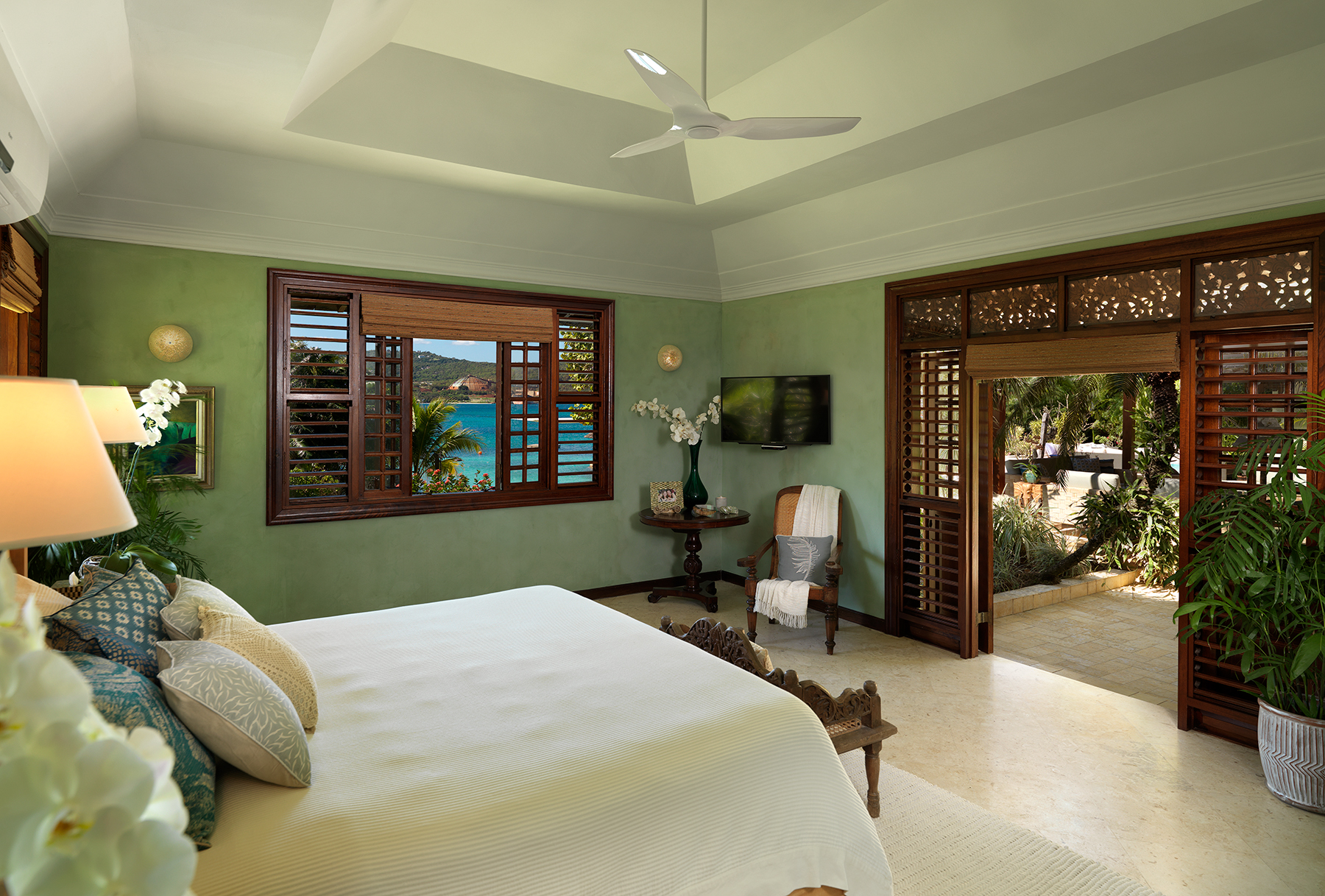 Bedroom 2 at the main villa