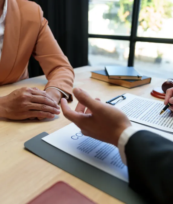 lawyer consulting client