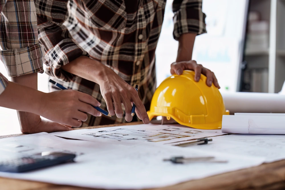 ¿A qué beneficios tiene derecho según las leyes de compensación laboral de Texas?