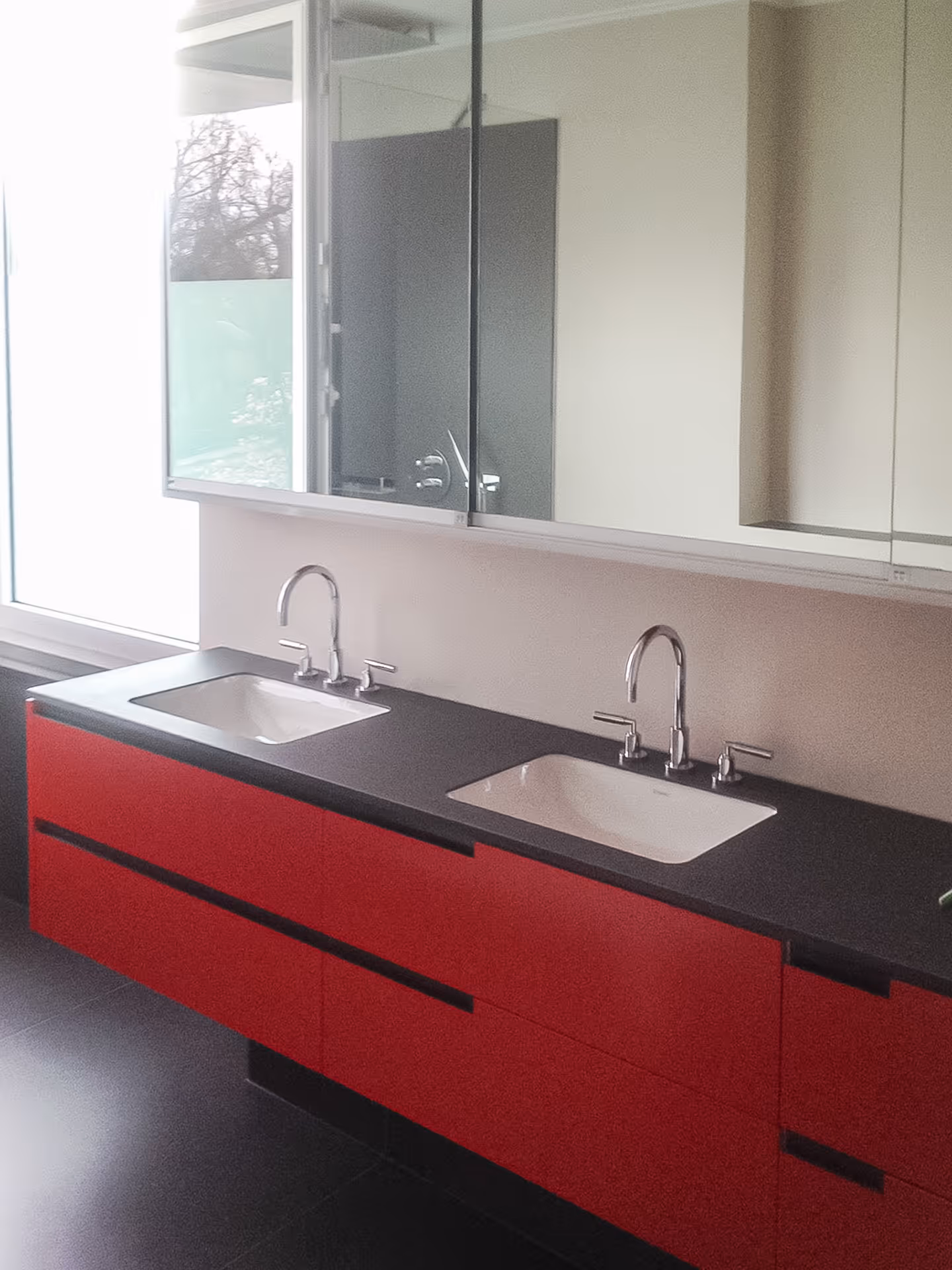 Badezimmermöbel, Projekt Leo – Waschtisch und Badmöbel von Möbelobjekte, Foto 2