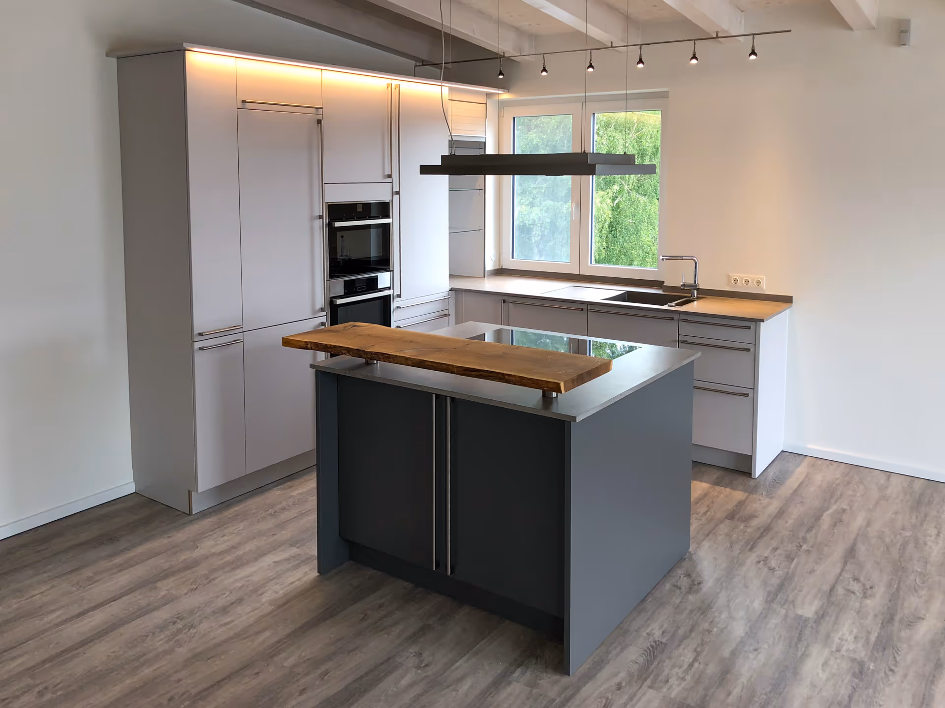 Einbauküche, Projekt Schell – maßgefertigte Küche von Möbelobjekte, Foto 2