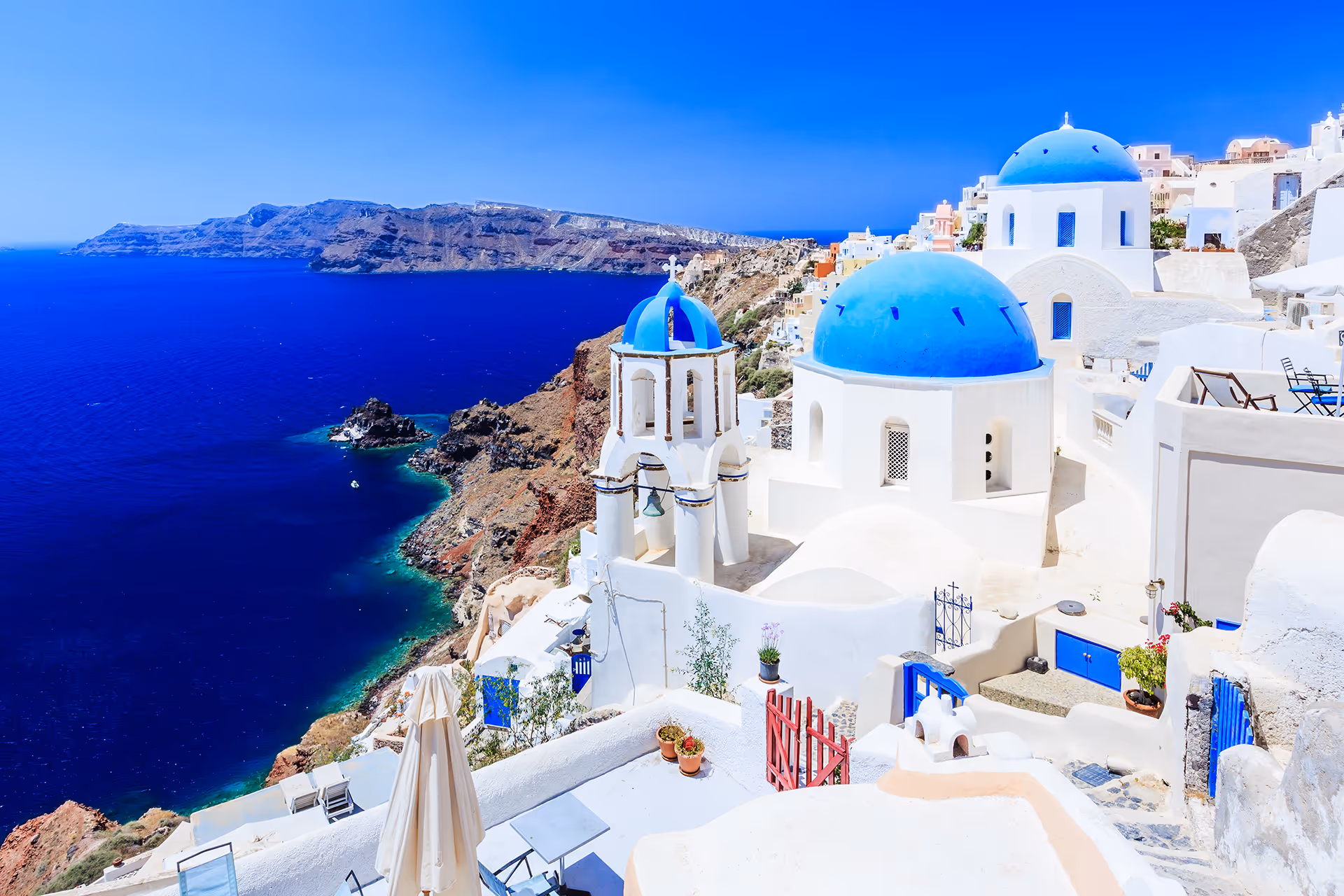 Scenic coastal view of Santorini in Greece — representing tour operator merchant accounts