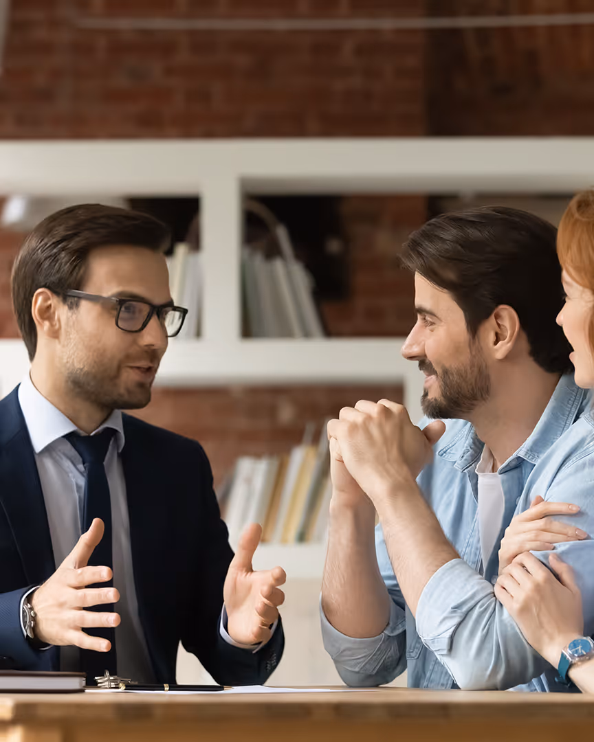 Advisor explaining travel merchant account risk