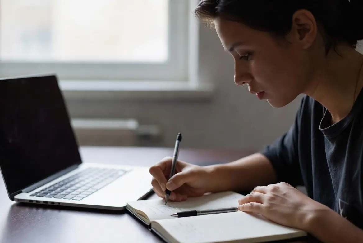 define clear goals to measure roi