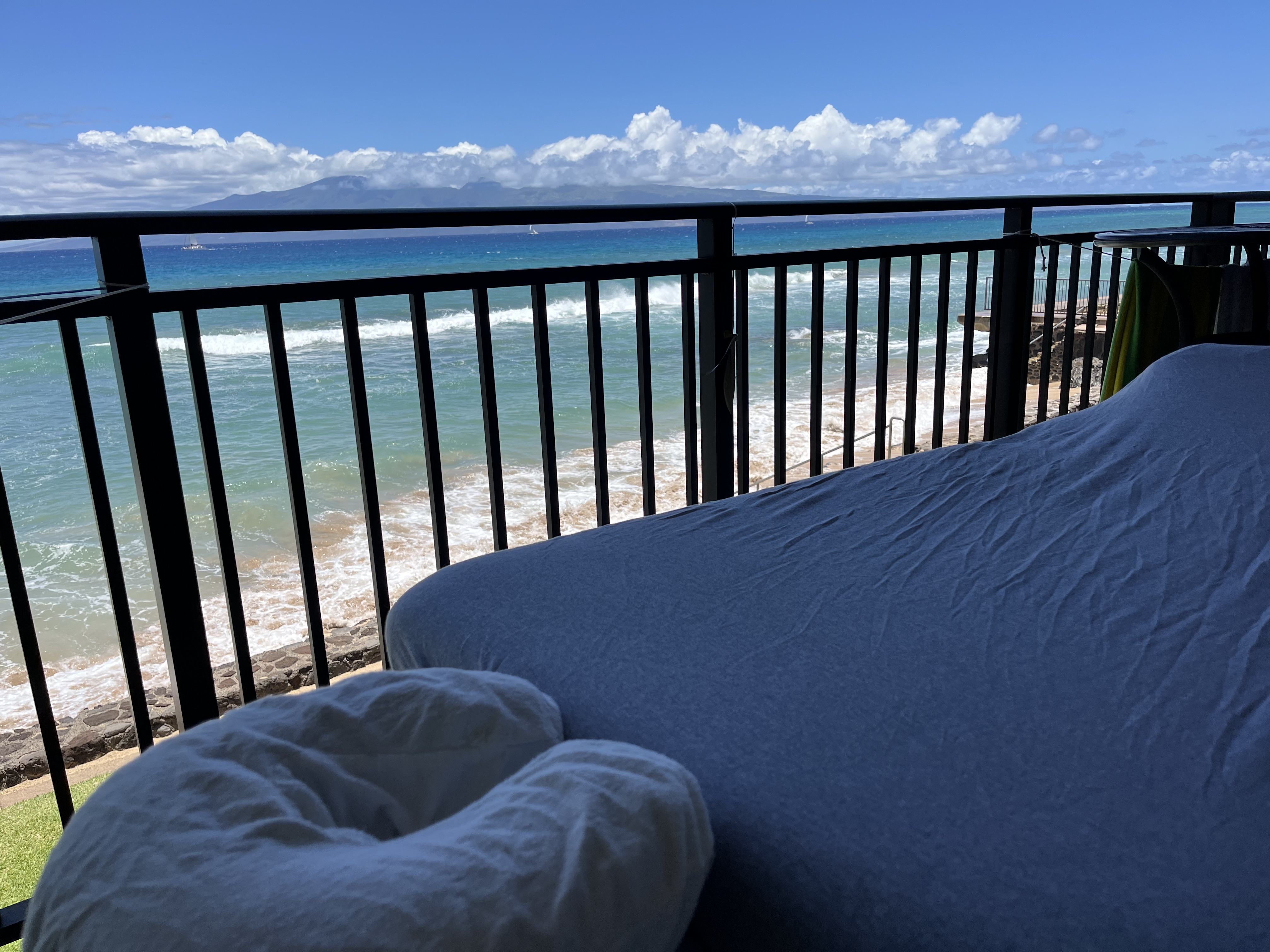 Maui mobile massage services - in-home sessions with expert masseuse