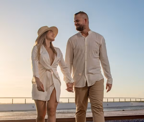 El Dia del Amor y La Amistad